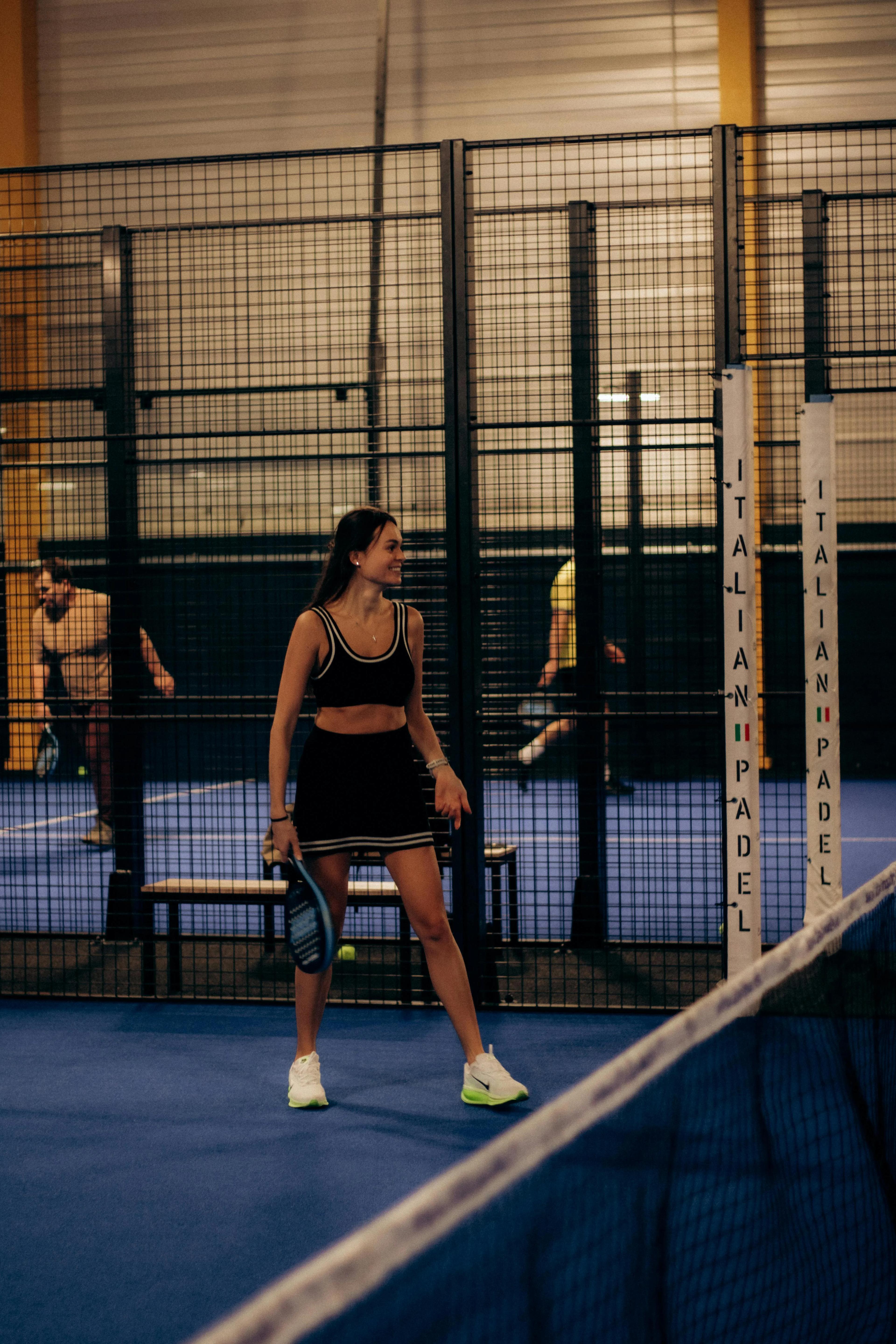 Padel Oynayarak Saatte Kaç Kalori Yakılır? Yaş ve Cinsiyete Göre Tablo