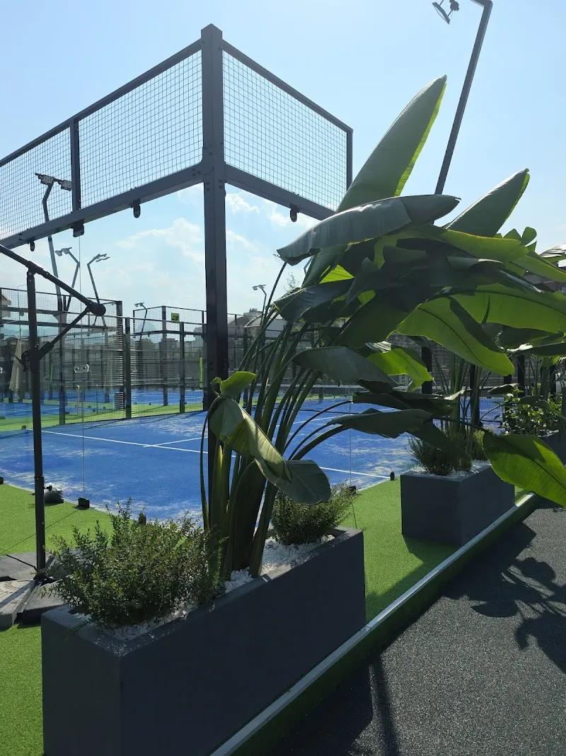 Antalya'da Padel: 1.000 TL'den 2.000 TL'ye En İyi 6 Kort (2026)