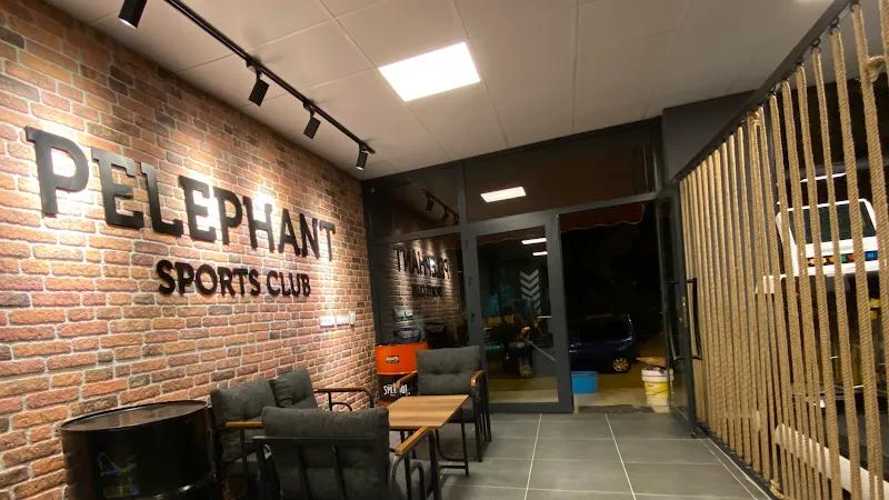 PELEPHANT Sports Club padel kortu